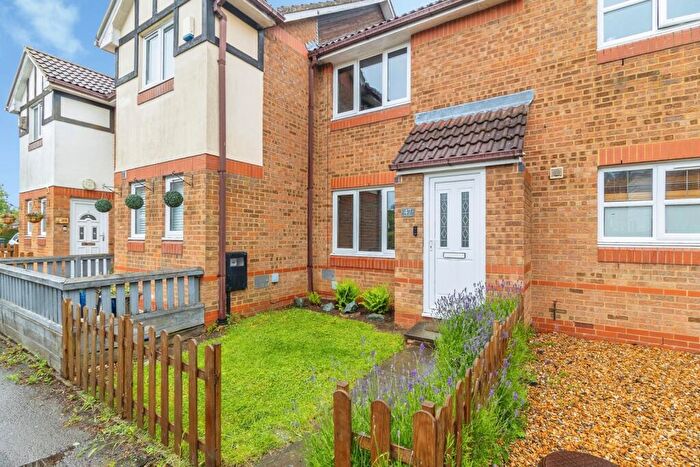 2 Bedroom Terraced House For Sale In Barnsbury Gardens, Newport Pagnell, Buckinghamshire, MK16