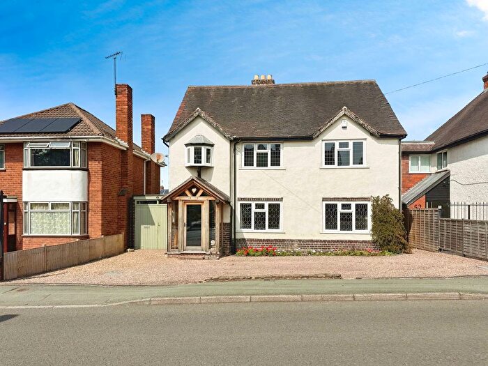 5 Bedroom Detached House For Sale In Castlecroft Road, Finchfield, Wolverhampton, WV3