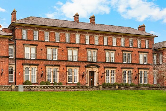 2 Bedroom Flat For Sale In Steven Way, Ripon, North Yorkshire, Uk, HG4