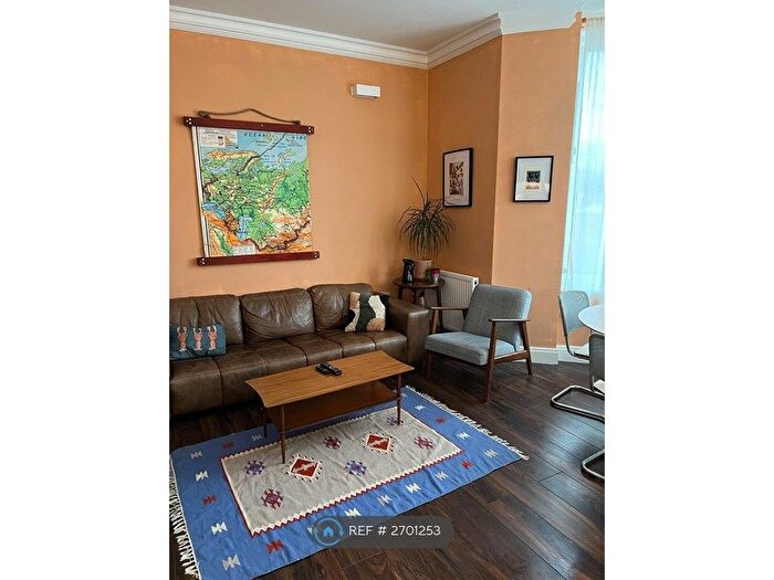 1 Bedroom Flat To Rent In Tynemouth House, London, N15