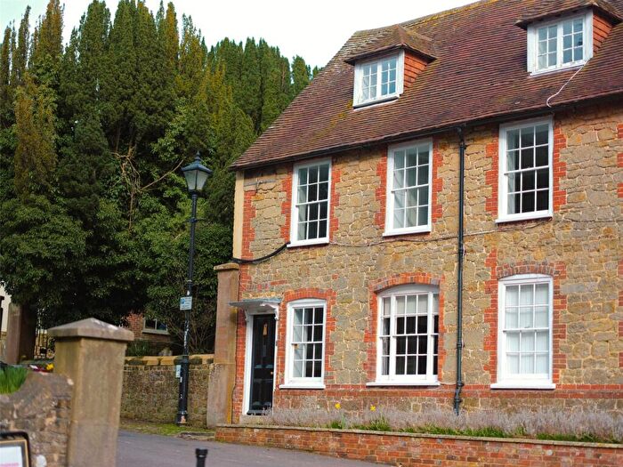 7 Bedroom Property To Rent In Market Place, Midhurst, West Sussex, GU29