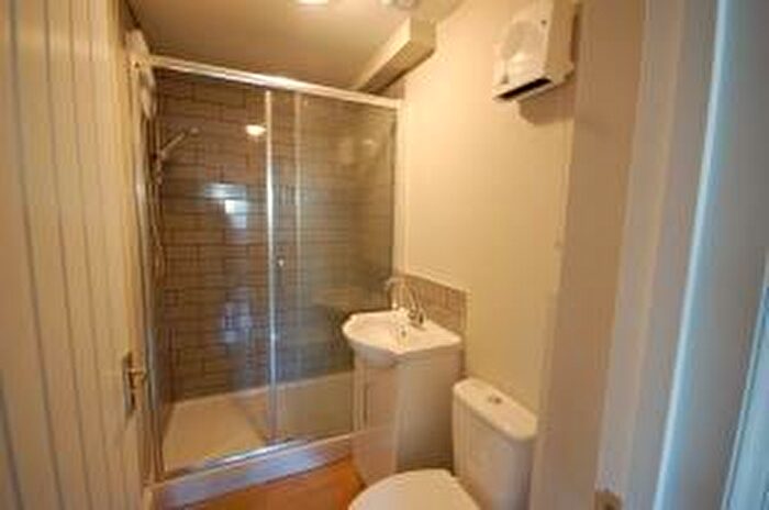 2 Bedroom Apartment For Sale In Pegasus Way, Gillingham, ME7