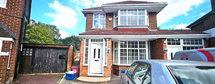 5 Bedroom Detached House To Rent In Firs Drive, Hounslow, TW5