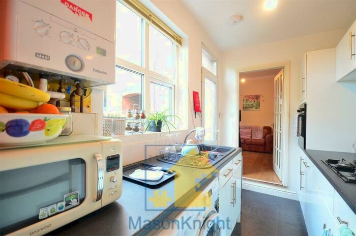3 Bedroom Terraced House To Rent In Milner Road, Selly Oak, B29
