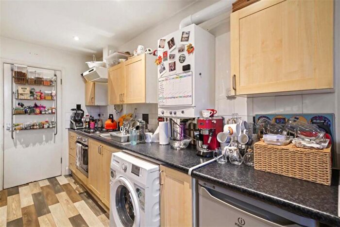 1 Bedroom Flat To Rent In Powis Street, Woolwich, SE18