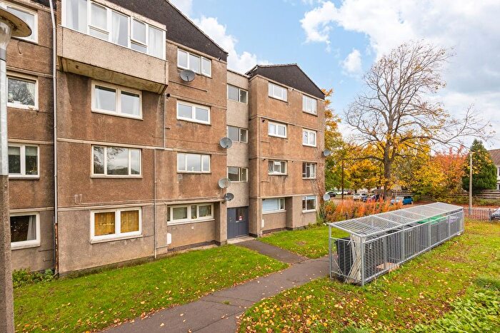 2 Bedroom Flat For Sale In Saughton Mains Terrace, Edinburgh, EH11