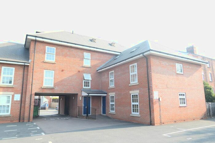 1 Bedroom Flat To Rent In Barnwood Road, Gloucester, GL2