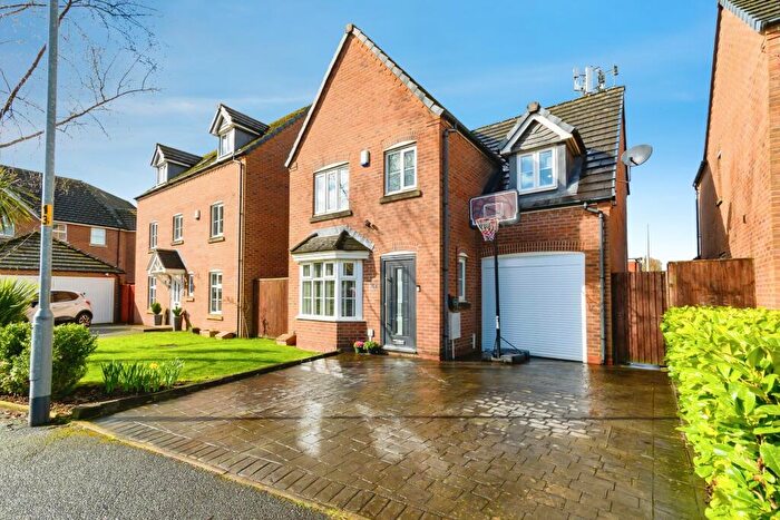 4 Bedroom Detached House For Sale In Whitington Close, Bolton, BL3
