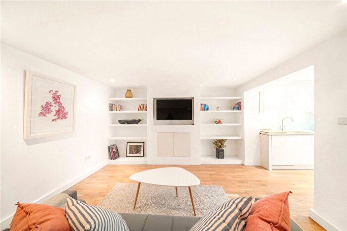 2 Bedroom Flat To Rent In Princess Road, London, NW1