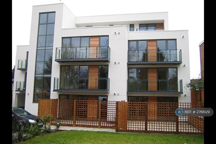 2 Bedroom Flat To Rent In Kenton Road, Harrow, HA3