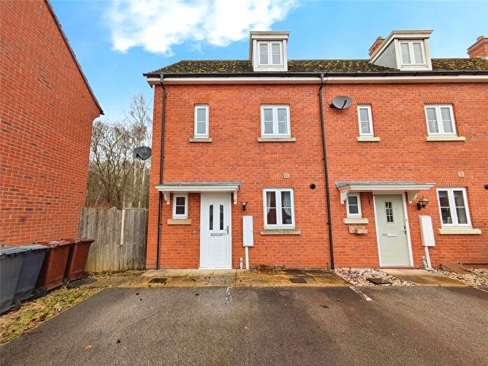 3 Bedroom End Of Terrace House For Sale In Kingsdown Road, Lincoln, Lincolnshire, LN6