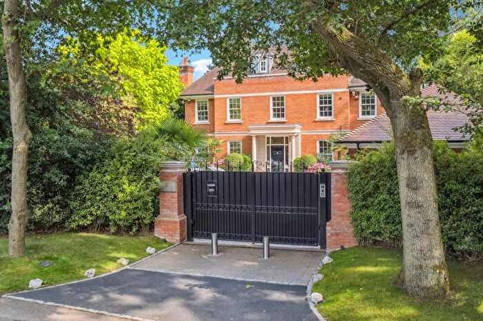 5 Bedroom Detached House To Rent In West End Lane, Stoke Poges, Slough, SL2