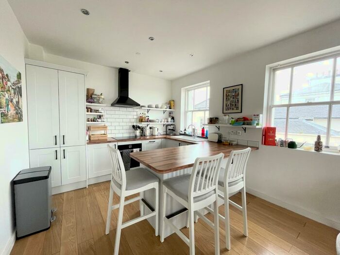 2 Bedroom Apartment To Rent In Park Heights, The Ropewalk, NG1