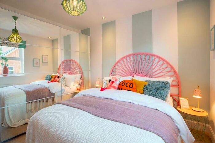 4 Bedroom Detached House For Sale In Thame Road, Longwick, HP27