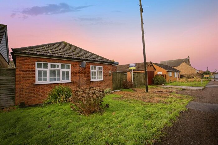 2 Bedroom Detached Bungalow For Sale In Gull Road, Guyhirn, Wisbech, PE13