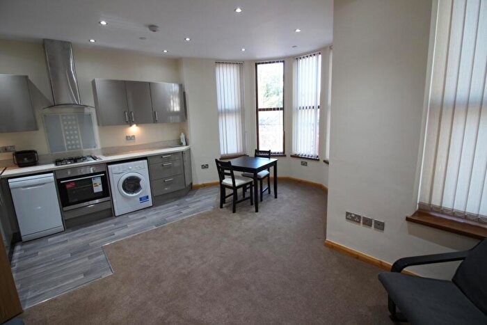 2 Bedroom Flat To Rent In Princes Street, Roath, CF24