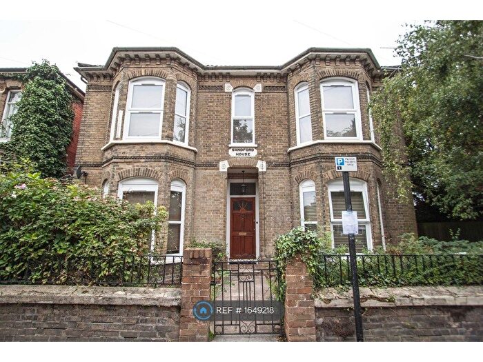 6 Bedroom Semi-Detached House To Rent In Carlton Road, Southampton, SO15