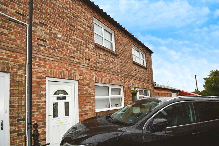2 Bedroom Flat To Rent In Belle Vue Terrace, Ripon, HG4