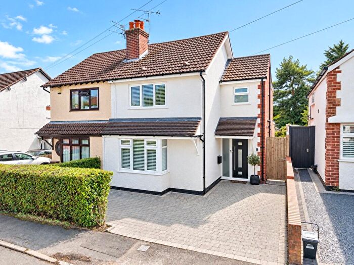 3 Bedroom Semi-Detached House For Sale In Downham Drive, Heswall, Wirral, CH60