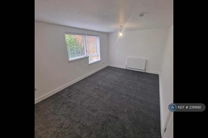 3 Bedroom Flat To Rent In Kinghorne Walk, Dundee, DD3