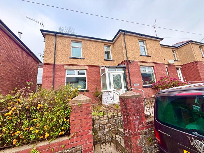 3 Bedroom Semi-Detached House For Sale In North Road, Abersychan, Pontypool, NP4