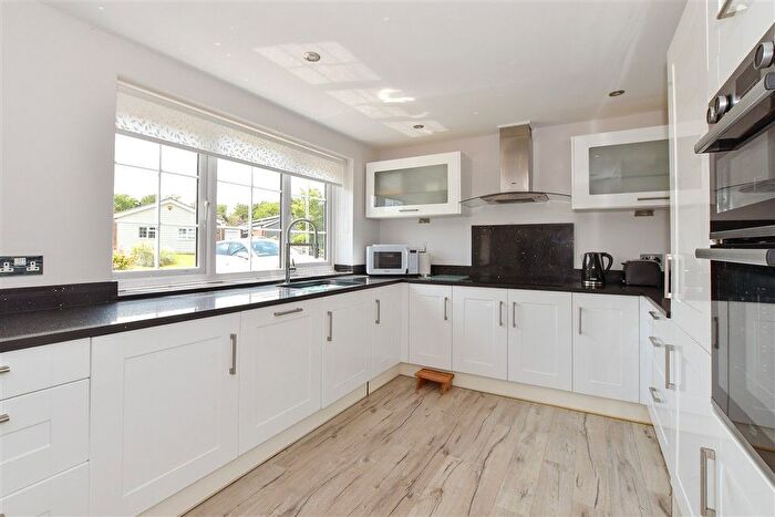 3 Bedroom Detached Bungalow For Sale In Little Bridges Close, Southwater, Horsham, West Sussex, RH13