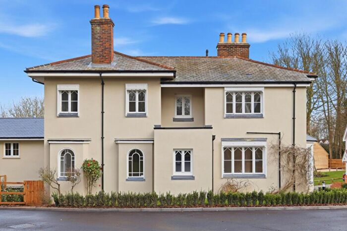 3 Bedroom Apartment For Sale In Hall Lane, Shenfield, Brentwood, CM15