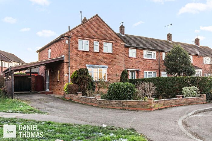 3 Bedroom End Terrace House For Sale In Paternoster Hill, Waltham Abbey, EN9