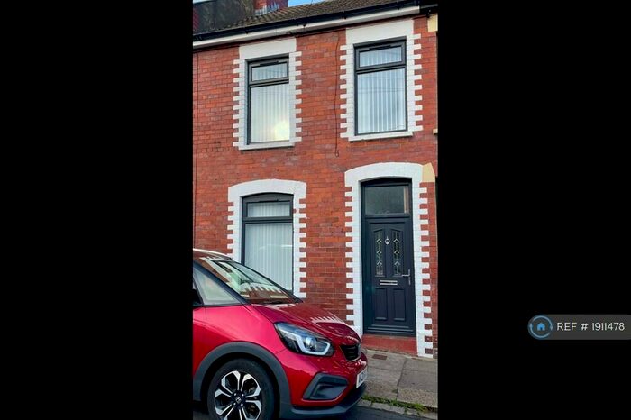 2 Bedroom Terraced House To Rent In Phyllis Street, Barry, CF62