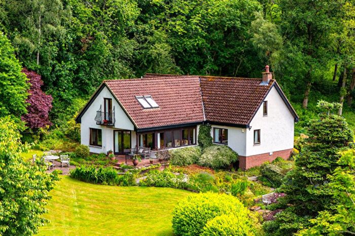4 Bedroom Detached House For Sale In Crossford, Carluke, South Lanarkshire, ML8