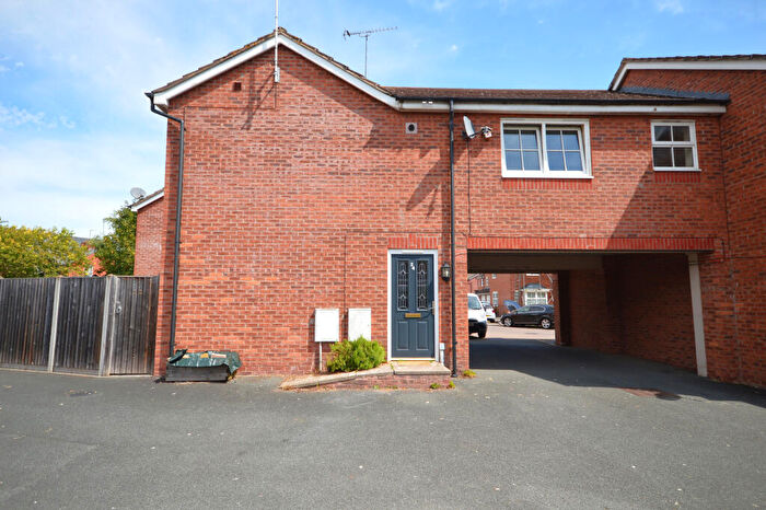 1 Bedroom Coach House For Sale In Kernal Road, Hereford, HR4