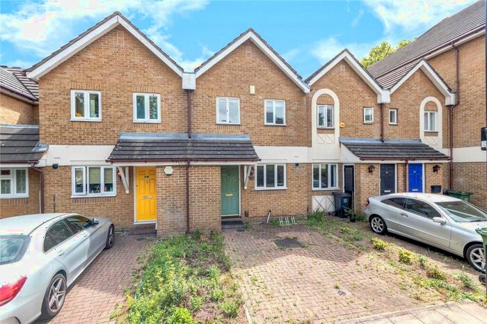 2 Bedroom Terraced House To Rent In Water Lane, London, SE14