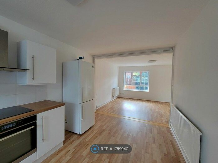 3 Bedroom Terraced House To Rent In Ebenezer Walk, London, SW16