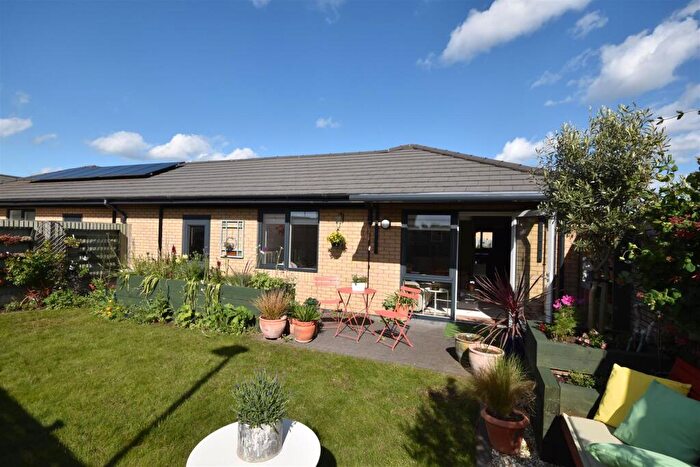 2 Bedroom Semi-Detached Bungalow For Sale In Blackberry Way, Collingham, Newark, NG23