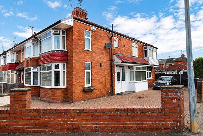 3 Bedroom End Of Terrace House For Sale In Westlands Road, Hull, HU5
