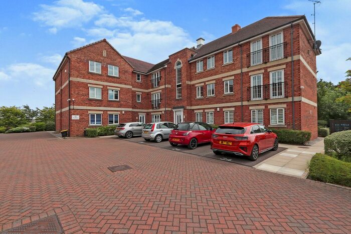 2 Bedroom Flat To Rent In Greenacre Close, Sheffield, South Yorkshire, S12