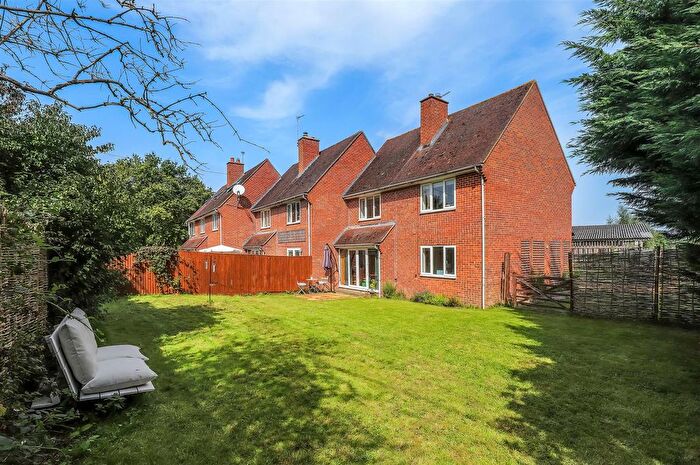 3 Bedroom End Of Terrace House For Sale In Hamstead Marshall, Newbury, RG20