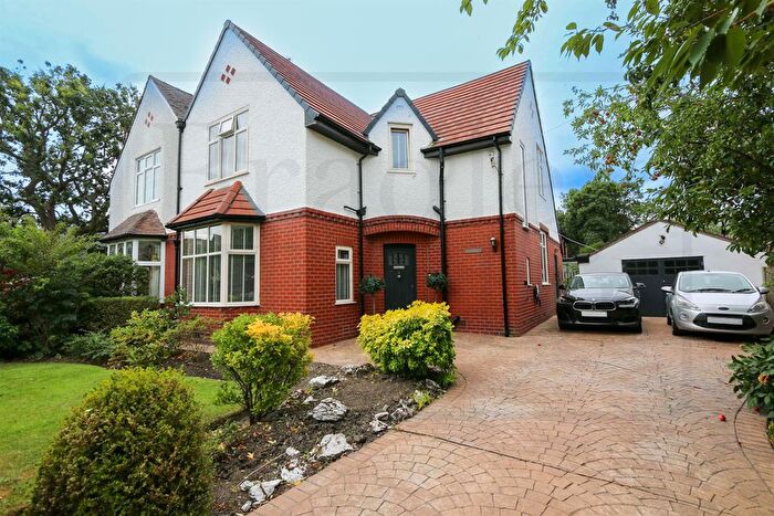 3 Bedroom Semi Detached House For Sale In Kingsway, Penwortham, Preston, PR1