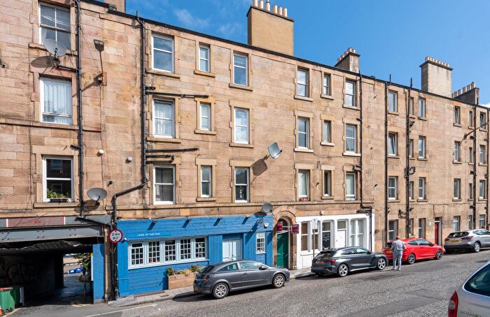 1 Bedroom Flat To Rent In Broughton Road, Edinburgh, EH7