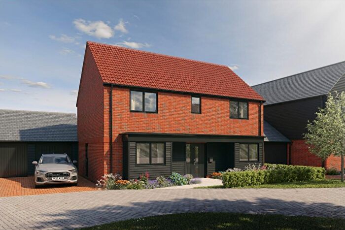 4 Bedroom Link Detached House For Sale In Danesmead Drive, Bratton, BA13