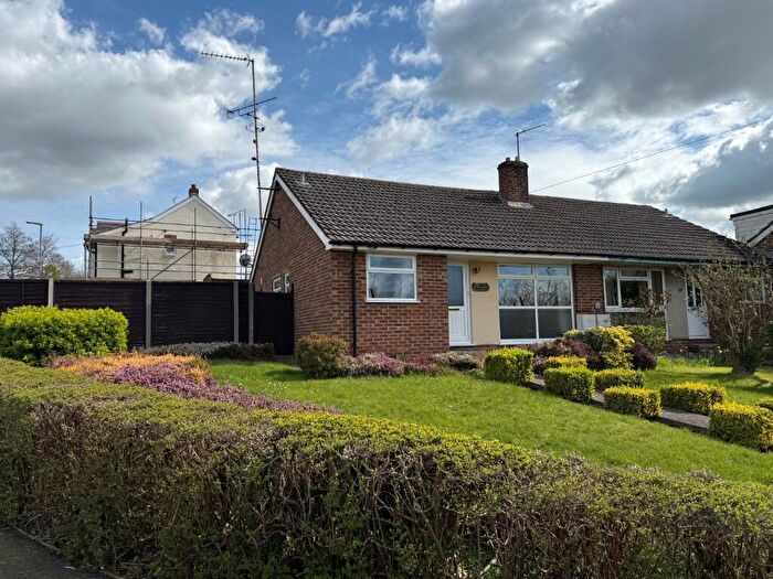 2 Bedroom Semi-Detached Bungalow For Sale In Carisbrooke Gardens, Yeovil, BA20