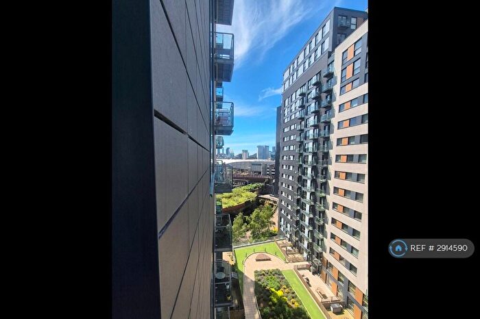 2 Bedroom Flat To Rent In Vallea Court, Manchester, M4