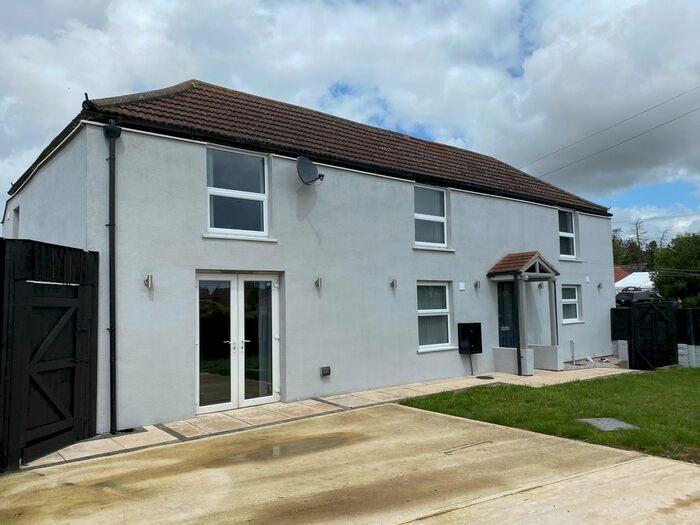 4 Bedroom Link Detached House To Rent In Fen Road, Spilsby, PE23