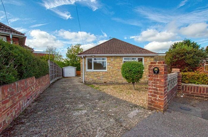 3 Bedroom Detached Bungalow For Sale In Severn Way, West End, Southampton, SO30