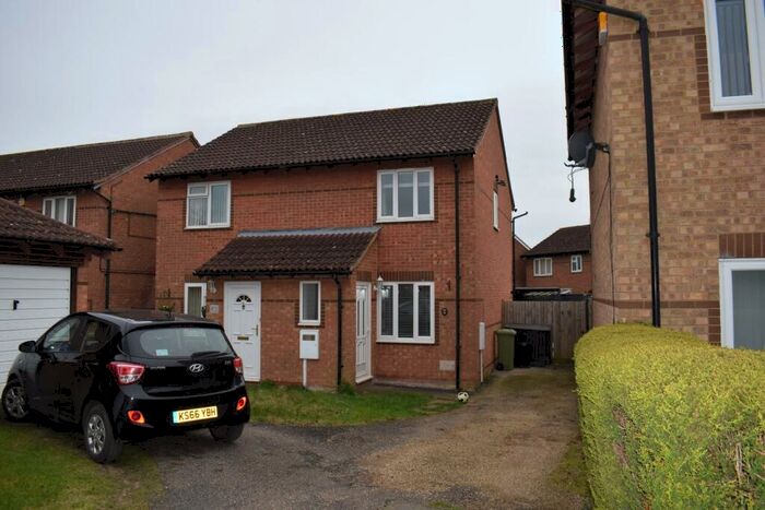 2 Bedroom Semi-Detached House To Rent In Hexham Gardens, Bletchley, Milton Keynes, MK3