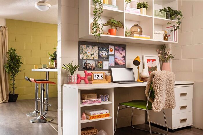 Studio To Rent In Spring Garden, Aberdeen, AB25