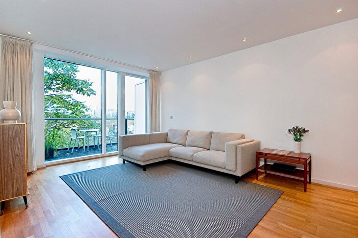 1 Bedroom Flat For Sale In Cubitt Building, Grosvenor Waterside, SW1W