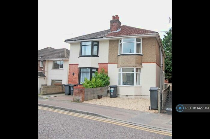 4 Bedroom Semi-Detached House To Rent In Brassey Road, Bournemouth, BH9