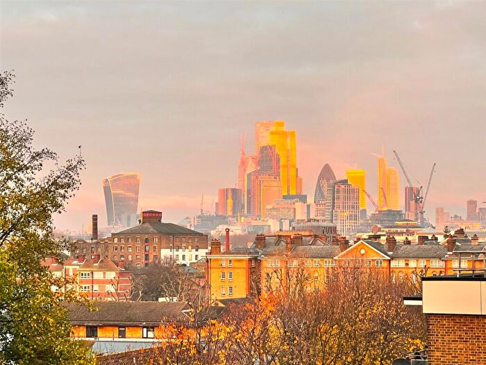 2 Bedroom Apartment To Rent In Albatross Way, Canada Water, London, SE16