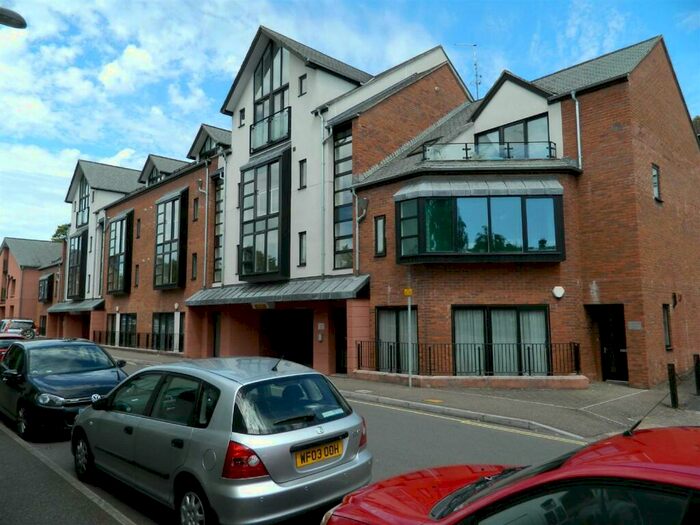 1 Bedroom Apartment To Rent In St Edmonds Court, EX4